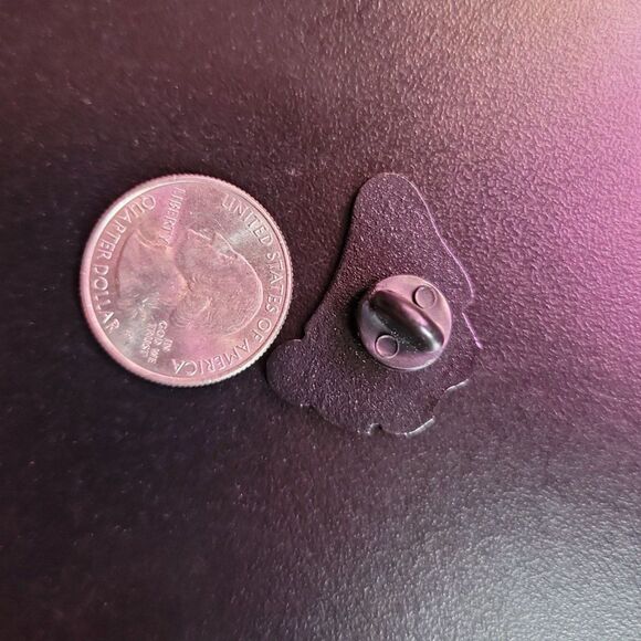 Halloween ghost Enamel pin - Picture 2 of 2